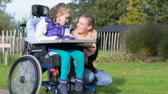 Allt färre barn som haft personlig assistent får bo kvar hemma